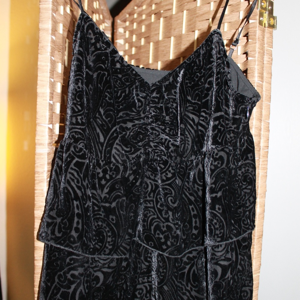 Black crushed velvet Top